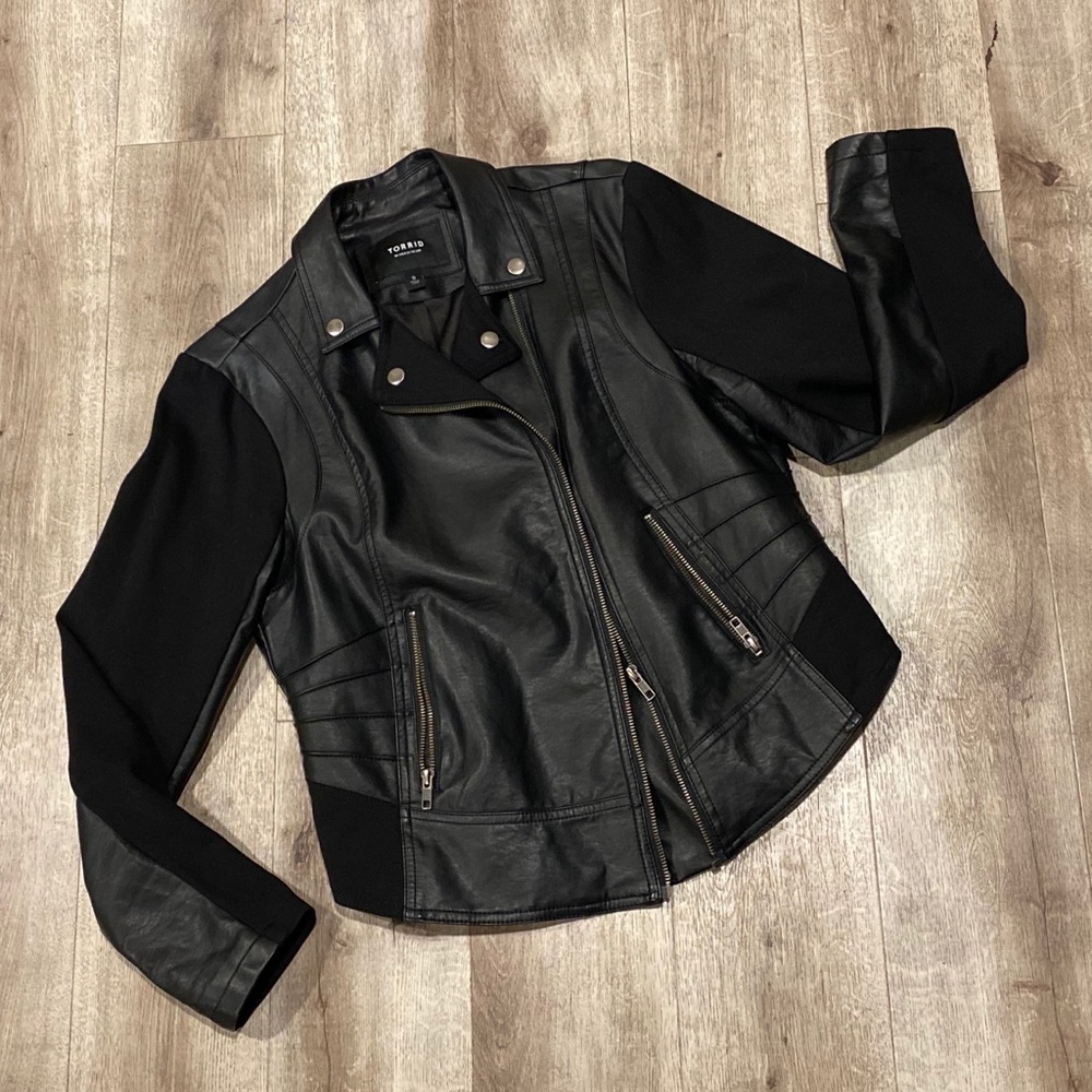 Torrid 0 Faux Leather and Ponte Moto Jacket